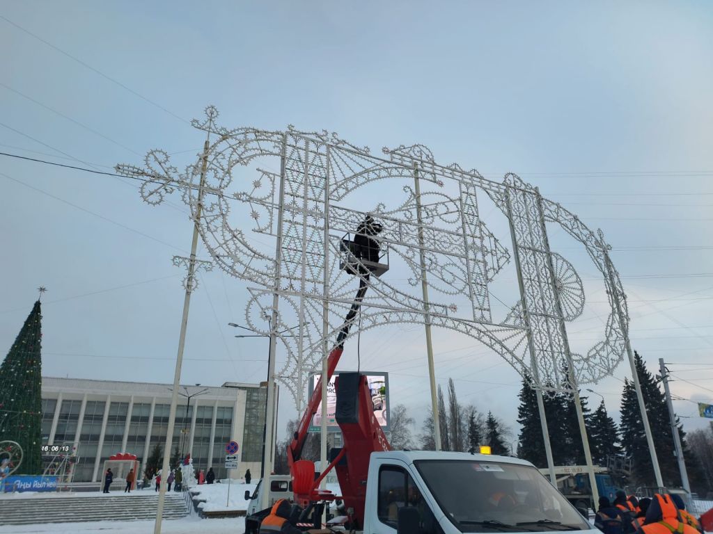 Иллюминация в городе Уфа Иллюминация в городе Уфа
